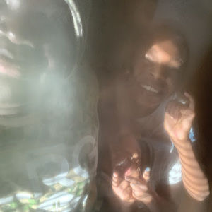 Meet your Posher, Junnie